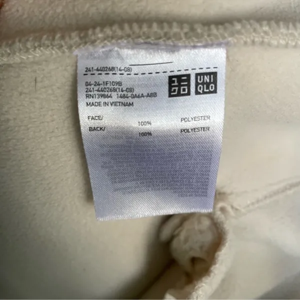 Uniqlo Women's Cream Sherpa Coat - Image 5