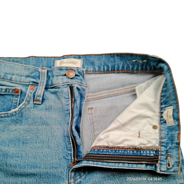 Madewell Classic Straight Jean M3520 Nearwood Wash Size 28 x 25.5 - Image 4