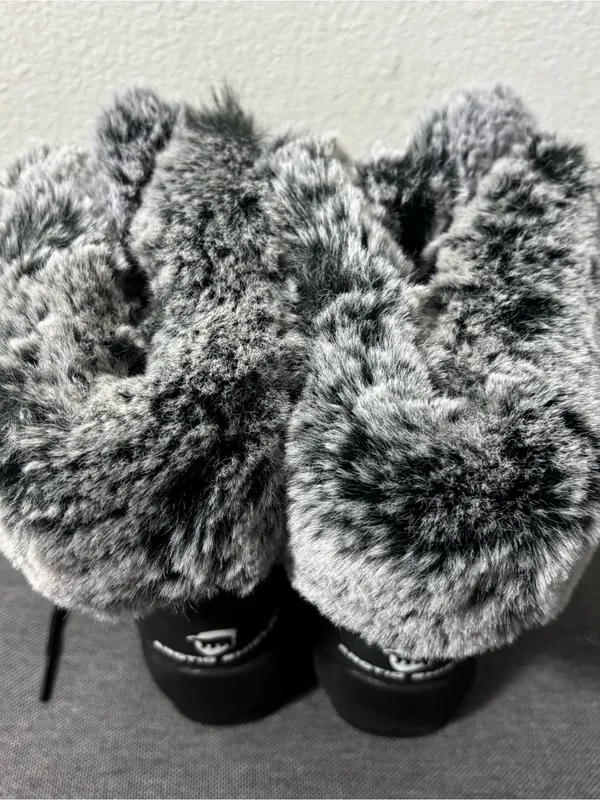 ArcticShield Waterproof Snow Boots Black Faux Fur Size 6 - Image 6