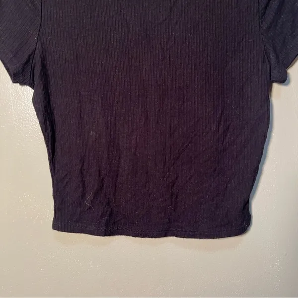 Bozzolo Women's Size Large Ribbed Crop Top T-Shirt Black Crewneck Short Sleeve - Image 6