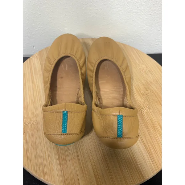 Tieks by Gavrieli Size‎ 6 Ballet Flats Camel Leather Tan Foldable Shoe - Image 6