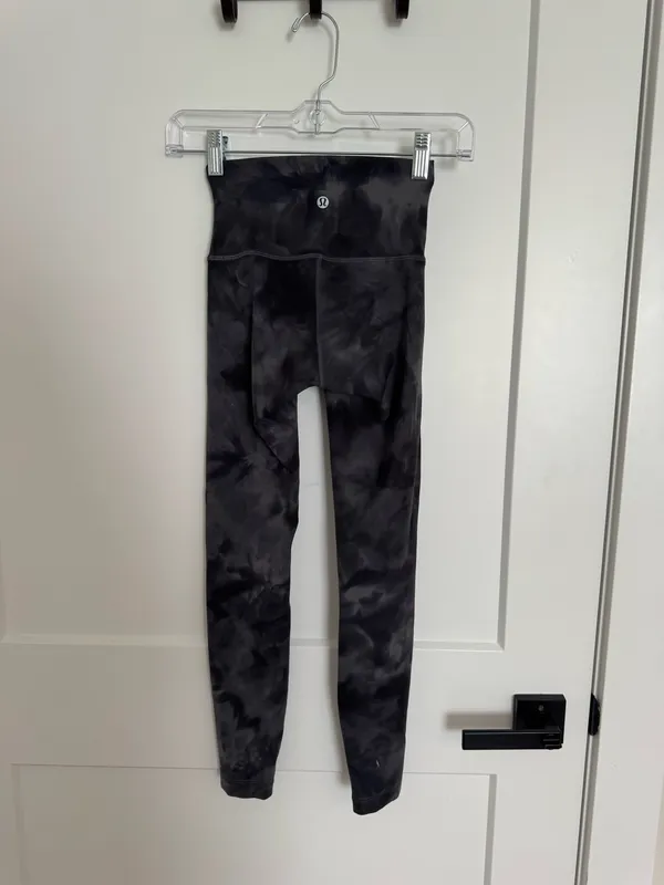 Lululemon cloudy leggings size 0 - Image 3