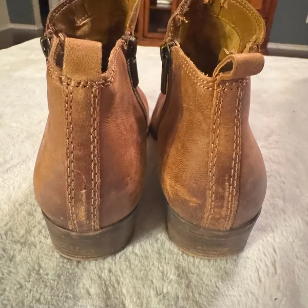 LUCKY BRAND Boots Brown Leather Basel booties side zip distressed womens 8M - Image 5