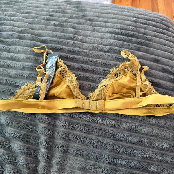 Zara Gold Mulberry Silk Lace Bralette - Image 3
