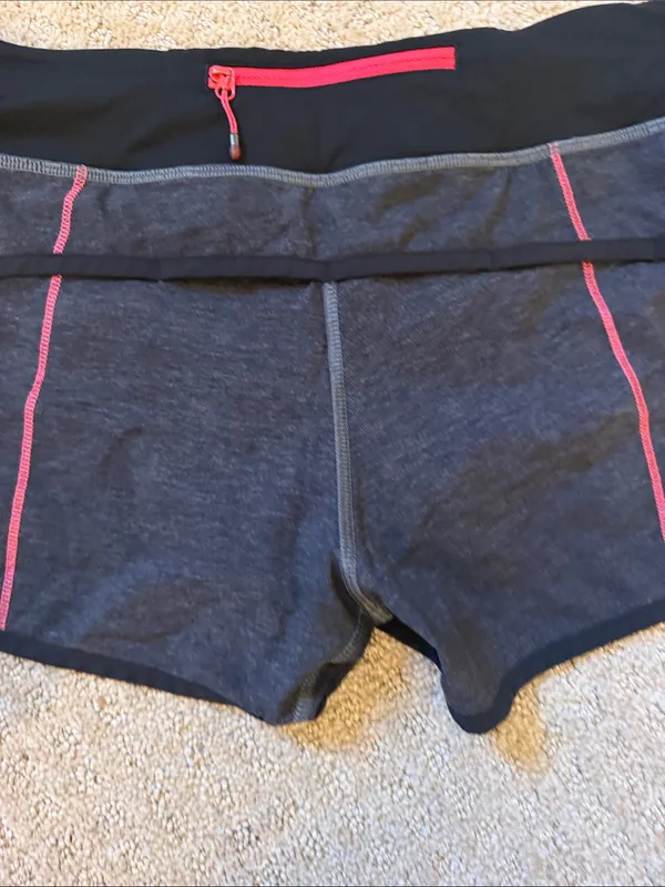 Lululemon Speed Up 2.5” Charcoal/Gray Coral Stitching Athletic Running Shorts - Image 6