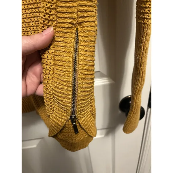 AKINI Dark Yellow Crewneck Cotton Blend Sweater With Side Zip Size M - Image 2