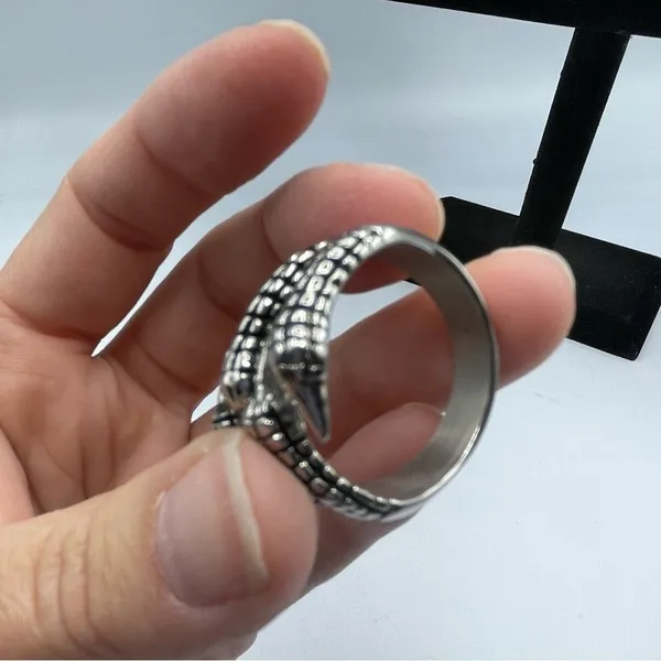 Silver Tone Dragon Claw Wrap Ring Size 12 - Image 6