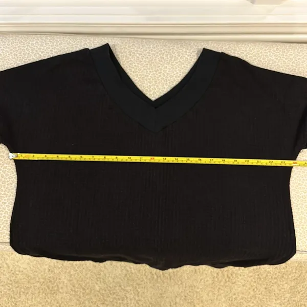 Waffle Knit V Neck Off Shoulder Black Shirt size XL - Image 8