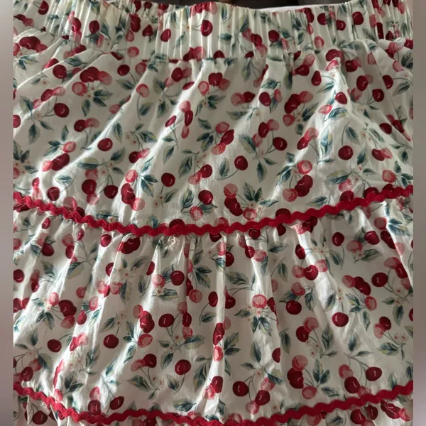 Lulus Cherry print coquette crop top & skirt set S/M - Image 5