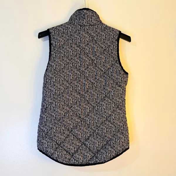 dee elle Women's Small Black & White Chevron Quilted Vest EUC b14 - Image 11
