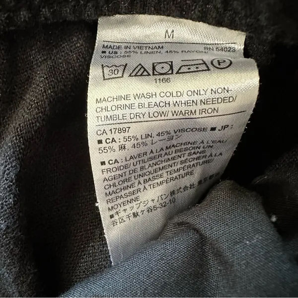 Banana Republic women's linen blend black cargo joggers - Image 4