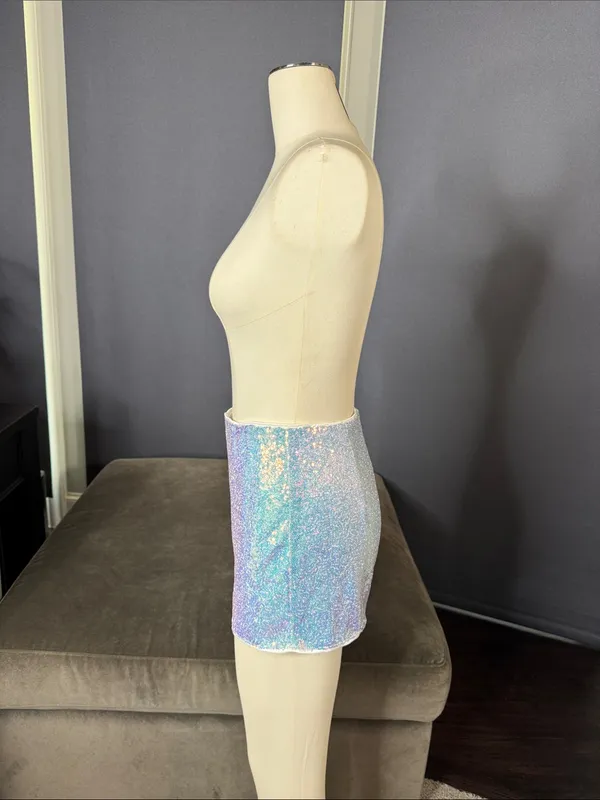Iridescent Silver Sequin Women’s High-Waist Party Festival Shorts SMALL NWOT - Image 5