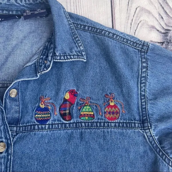 Solutions Denim Christmas Holiday Denim Button Up Shirt Embroidered‎ Small Ugly - Image 7