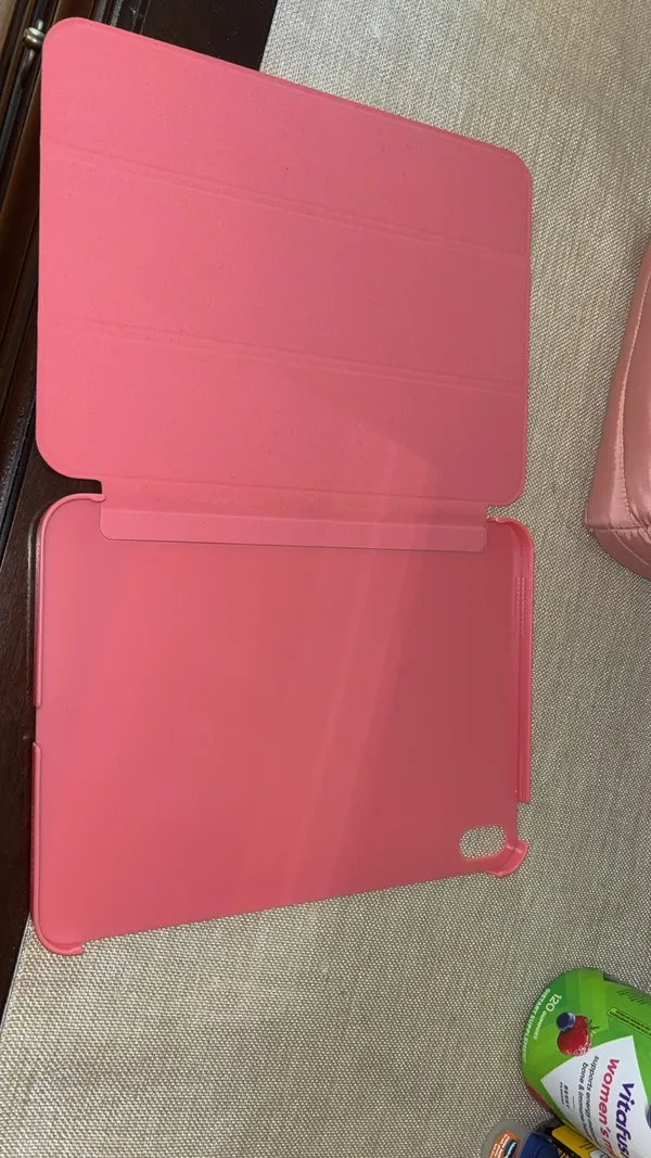 Pink iPad tenth generation case - Image 3