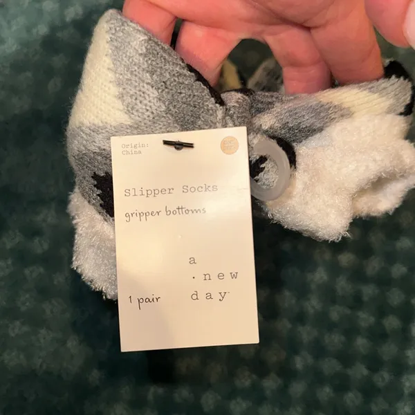 A New Day Slipper socks with grips one size NWT - Image 2