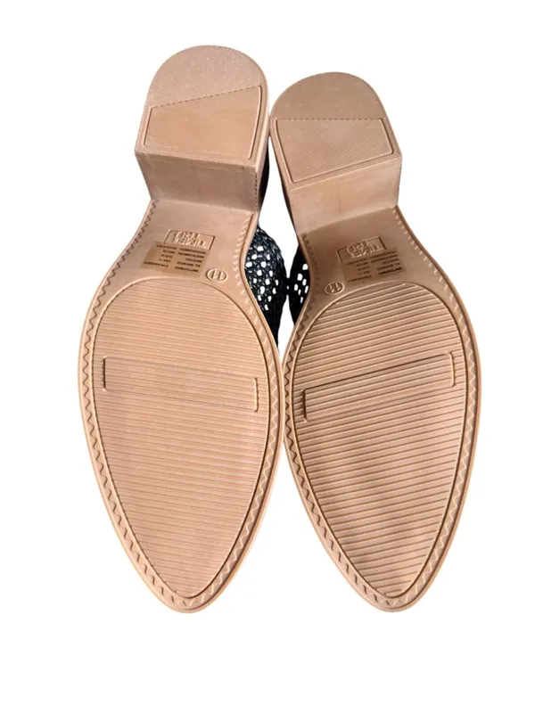 Time and Tru Black Woven Mule Heels - Image 4