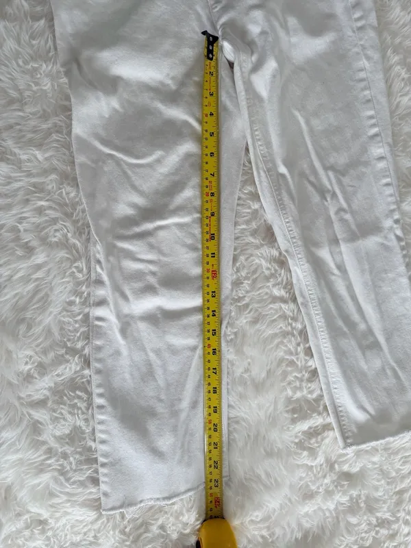 J.Crew Matchstick White Raw Hem Jeans Size 29 Short - Image 5