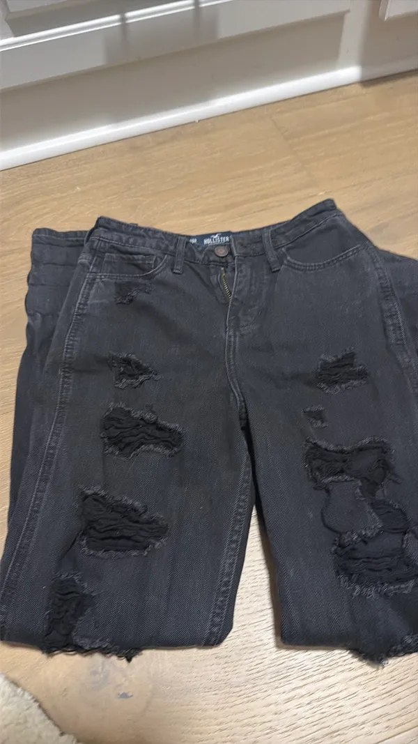 Hollister Jeans - Image 2