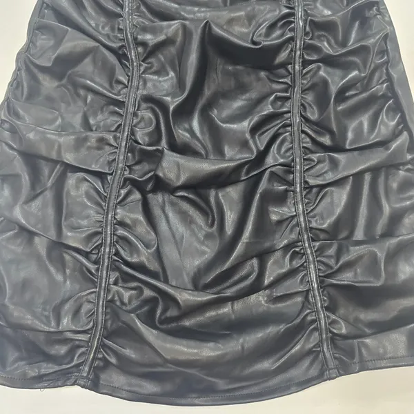 Superdown Lily Ruched Mini Dress in Black Small - Image 4