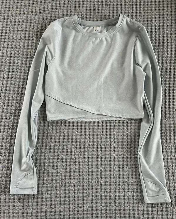 Old Navy Active Top - Image 2