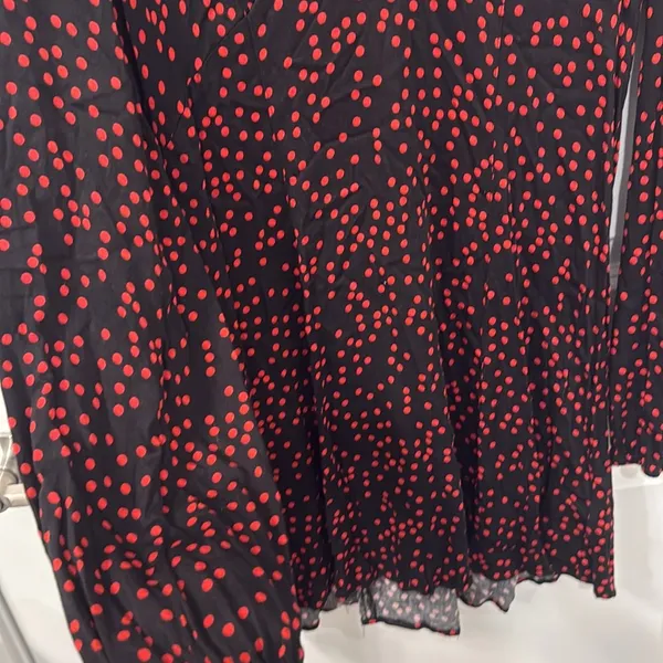 Urban Outfitters fit and flare polka dot dress size medium - Image 5