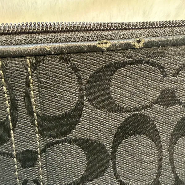y2k Coach Vintage Leatherware Black Soho Wristlet - Image 6