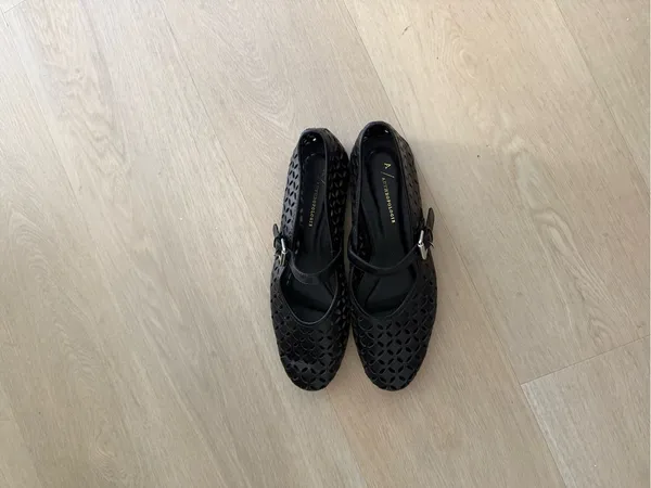 Anthropologie Black Laser-Cut Mary Jane Flats - Image 4
