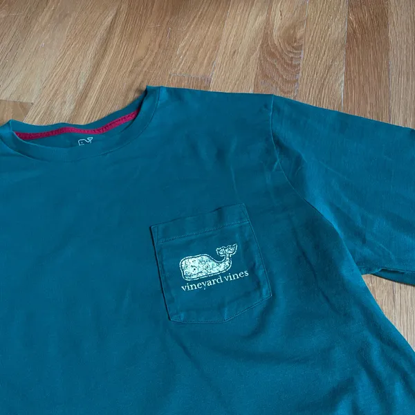 Vineyard Vines Men’s Long Sleeve Pocket T-Shirt Green Whale Logo 100% Cotton M - Image 2