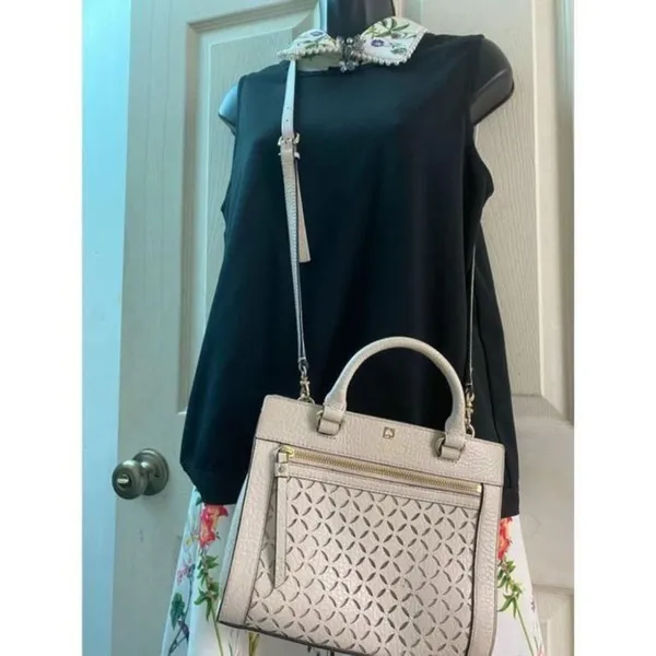 kate spade medium handbag w strap white leather cr - Image 7