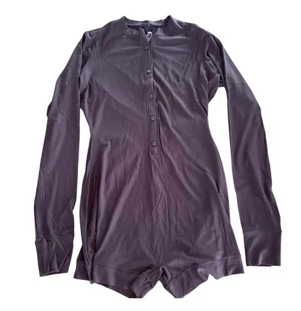 SKIMS Soft Lounge Onesie Graphite - Image 2