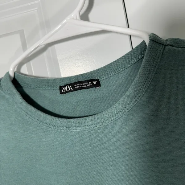 Zara Crop Top Women Size M Green Short Sleeve Ribbed Crew Neck Tee Basic Capsule - Image 2