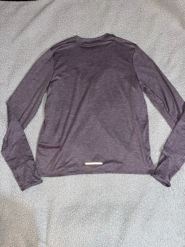 Nike Dri-Fit Long Sleeve - Image 6