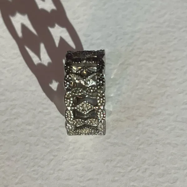 Vintage silver tone ring with rhinestones size 6.5 - Image 4