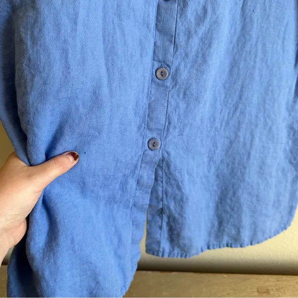 Flax Blue Linen Button Back Tee - Image 11