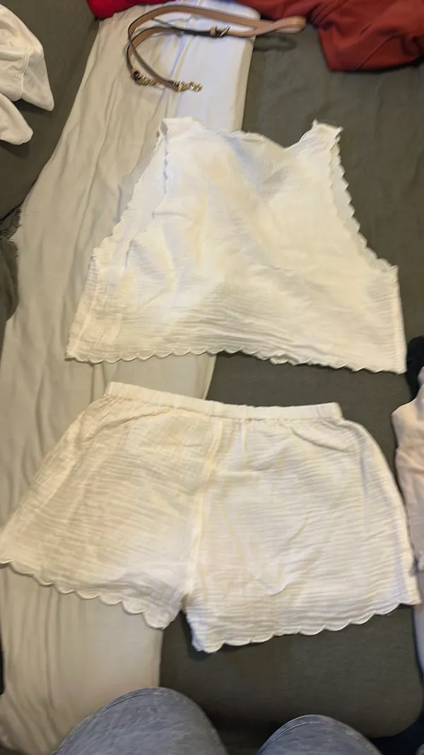 H&M Cover-Up - Image 5