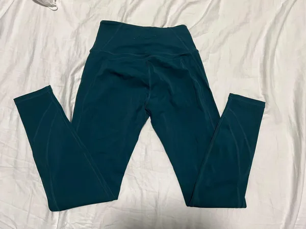 Alphalete Pulse Leggings - Image 2