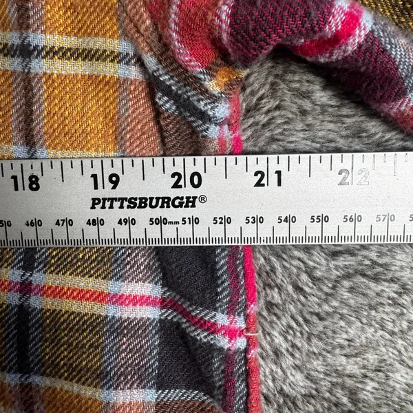 American Eagle Boyfriend Fit Button Up Flannel Sz S - Image 6