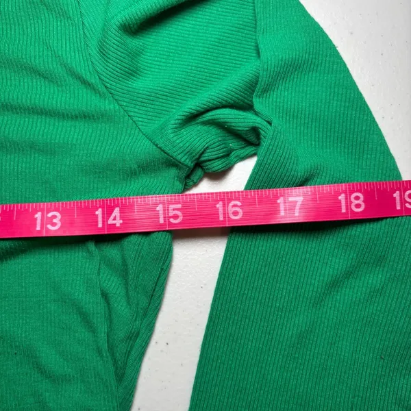 Cotton On Emerald Green Long Sleeve Crop Top Large Y2K Layering Vibrant Bold‎ - Image 4
