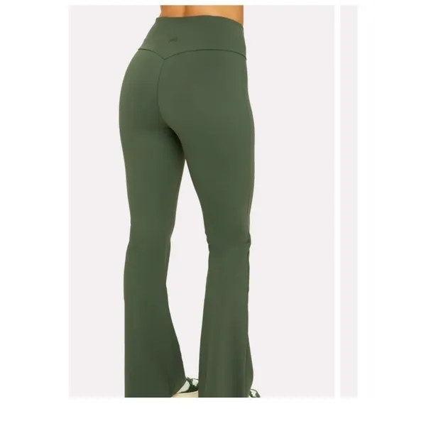 NWT Yitty High Rise Flared Active‎ Leggings Women's Size S Green Gym Girl - Image 4
