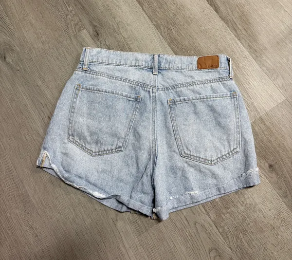 Aeropostale mom denim shorts - Image 4