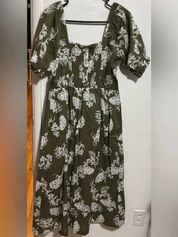 #63 NWT Studio B By Bobeau Olive Green Floral Tropical Print Midi Dress Size M - Image 2