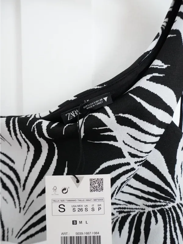Zara Black & White One-Shoulder Palm-Print Crop Top - Image 3