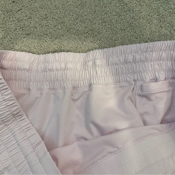 Lululemon Light Pink Hotty Hot 2.5” Shorts - Image 7