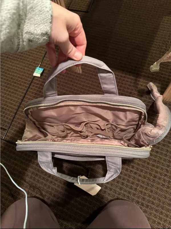 Brand new Bagsmart Toiletry Travel Bag w/ Hook - Image 6