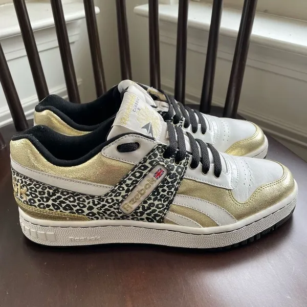 Reebok Gold Foil Leopard Print Sneakers Athletic Shoes 9.5 - Image 3