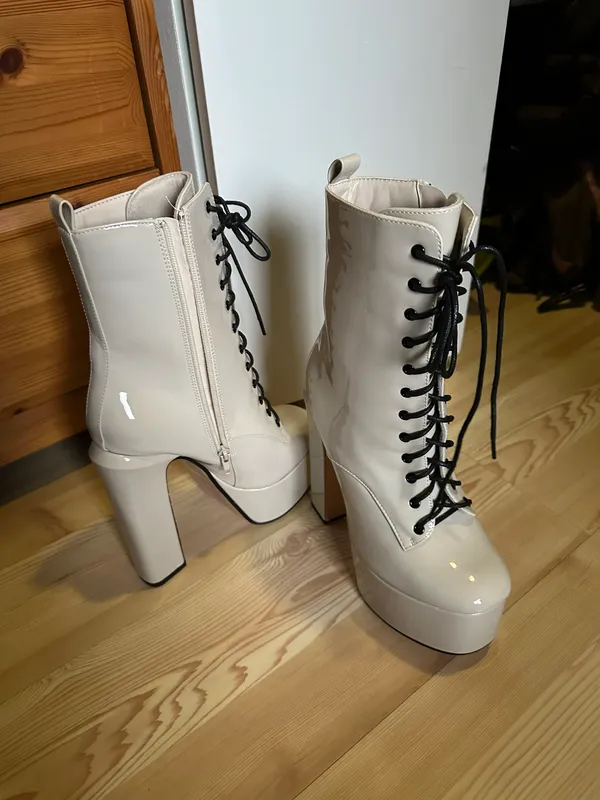 Dolls Kill Boots 7.5 - Image 2