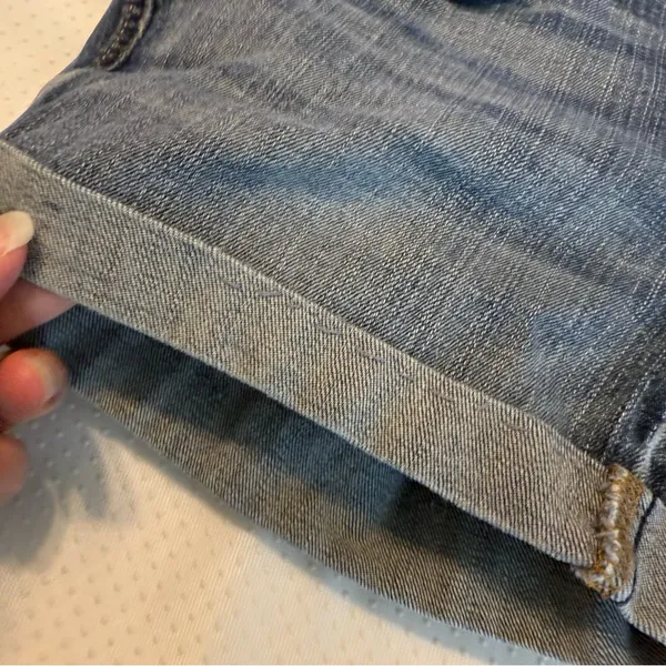 VTG Guess Stretch Denim Jean Shorts Low Rise 28” Waist Distressed 3.5” Inseam - Image 2