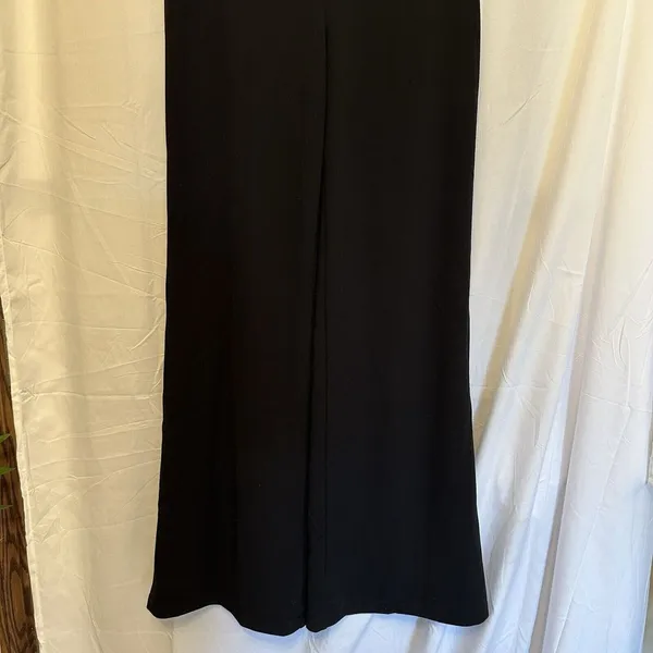 Lulu's Strapless Jumpsuit Size Medium Black Romper Staple Piece‎ Wide Leg NWT - Image 3
