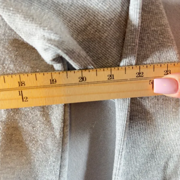 565 | Alo Yoga Grey Ribbed Mick Neck Pullover‎ Sweatshirt Small Cozy Soft - Image 3