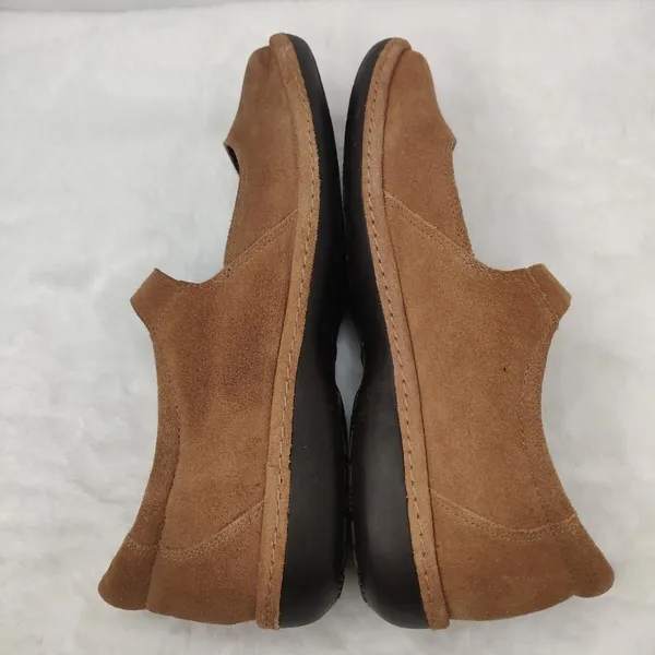 Tan Suede Mary Janes by Lands end sz 8 - Image 5
